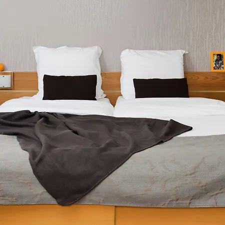 아다지오 Xv 파리